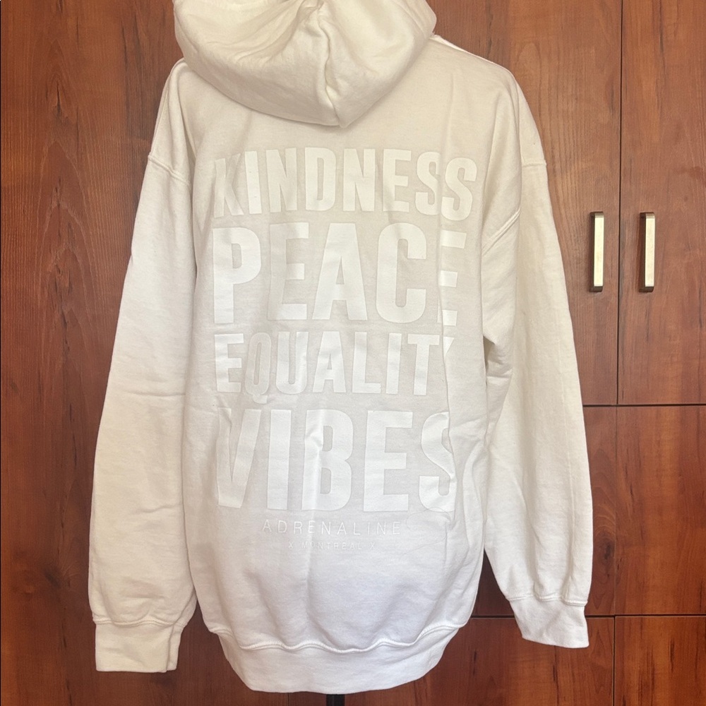 Gildan Heavy Blend "Adrenaline Tatoo Montreal" Hoodie